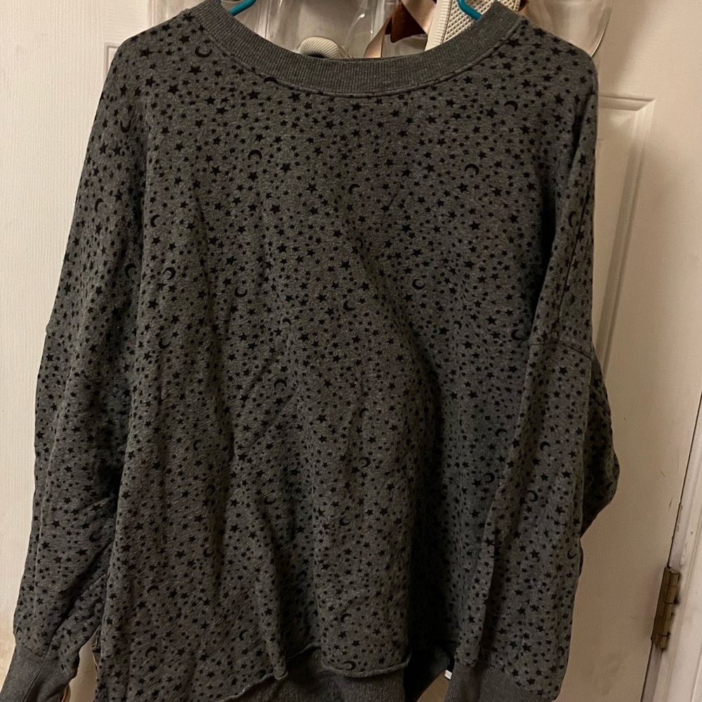 Grey crew neck